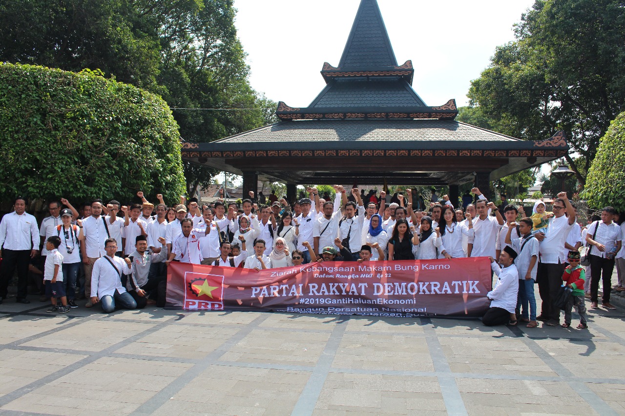 Di Makam Bung Karno Ketum PRD Ada 3 Hal Yang Bisa Kita Ambil Dari